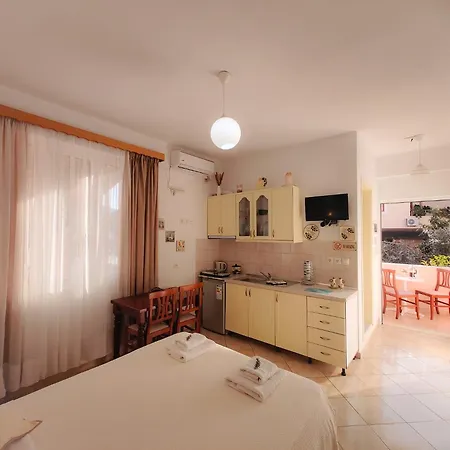 Aria's * Ksamil