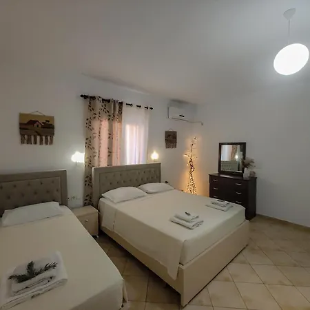 Aria's * Ksamil